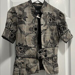 BKE Black and Gray Lightweight Shirt Jacket with Floral Design